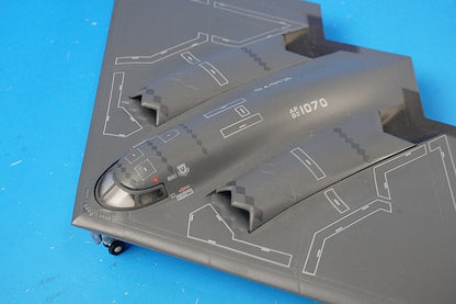 1:200 B-2A U.S. Air Force 412th Test Wing Spirit of Ohio Fire & Ice 553919 Herpa airplane model