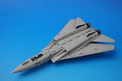 1:72 F-14B Tomcat US Navy VF-103 Jolly Rogers Last Flight CALIBRE WINGS airplane model