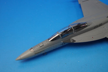 1:72 F/A-18F two-seater U.S. Navy 122nd Fighter Attack Squadron Flying Eagles Fairford Air Base #166673 HA5110 Hobby Master