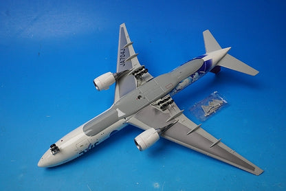 1:200 B777-200ER JAL Oneworld JA704J XX2673 JC Wings airplane model