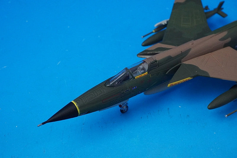 1:144 F-105D Thunderchief, U.S. Air Force, 355th Tactical Fighter Wing, 357th Tactical Fighter Squadron, Takley Air Base, RU/#60-0504 AV440027 Avionics