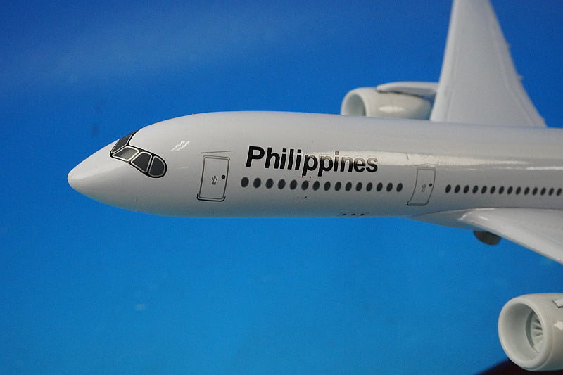 Length approx. 29cm Wingspan approx. 29cm A350-900 Philippines F-WZNA *Blister pack & outer box missing Manufacturer unknown