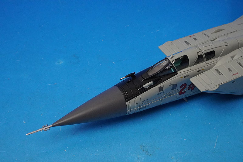 1:72 MiG MiG-31BM Foxhound Russian Aerospace Forces 712th Aviation Regiment w/R-77&R-37 HA9703 Hobby Master airplane model