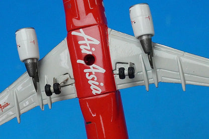 1:400 A320-200 AirAsia 9M-AQN 10692 Phoenix airplane model