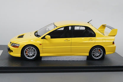 19A04-08 onemodel 1:18 Mitsubishi EVO IX Wasp Yellow with clear cover