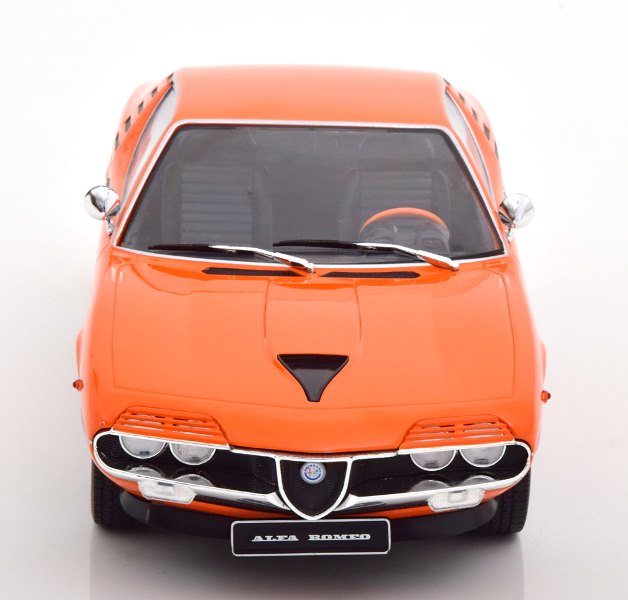 KKDC180383 KK scale 1:18 Alfa Romeo Montreal 1970 Orange