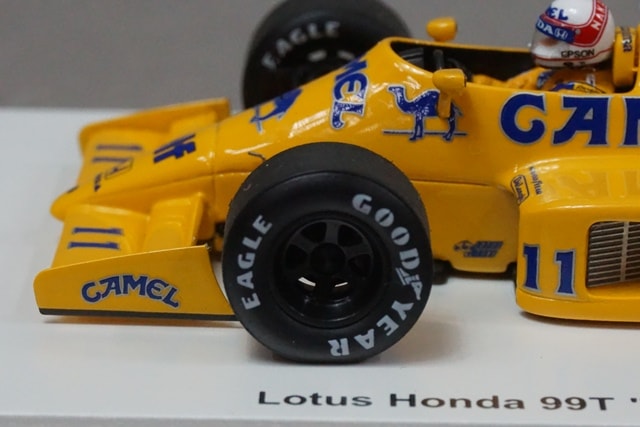 1:43 SPARK TR011 Lotus Honda 99T F1 Debut Brazilian GP Satoru Nakajima 1987 #11 CAMEL