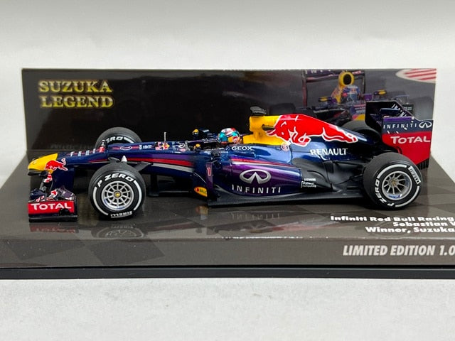 1:43 MINICHAMPS 413130801 Infiniti Red Bull Racing RB9 Suzuka 2013 #1 S.Vettel model car