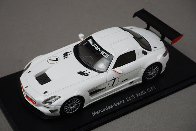 1:43 SPARK S1024 Mercedes Benz SLS AMG GT3 #7 model car
