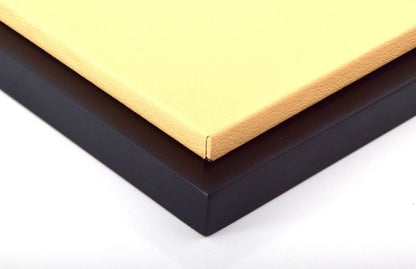 JC-L18BE Jewel Cases 1:18 1:18 scale acrylic display case with leather base (size: approx. 35.5 x 17 x 15.8 cm) Beige