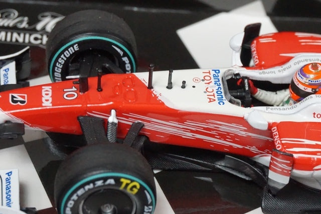 1:43 MINICHAMPS 413090410 Panasonic Toyota TF109 Brazil GP 2009 K.Kobayashi #10