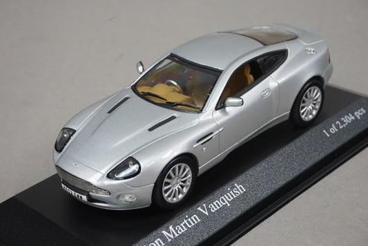 1:43 MINICHAMPS 400137224 Aston Martin Vanquish 2002 Silver model car