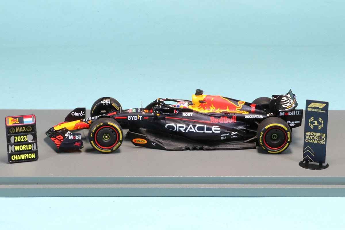 S8919 Spark 1:43 Oracle Red Bull Racing RB19 #1 Winner Qatar GP 2023 Formula One Drivers' Champion M. Verstappen