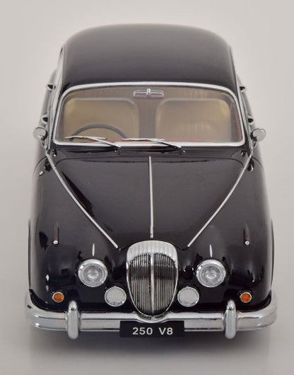 KKDC181032 KK scale 1:18 Mercedes-Benz Daimler 250 V8 1962 RHD Black model car