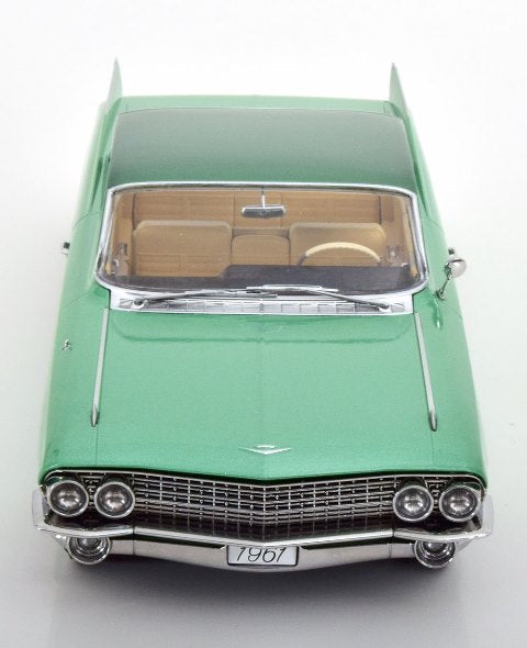 KKDC181253 KK scale 1:18 Cadillac Series 62 Coupe DeVille 1961 in Light Green Metallic/Green Metallic