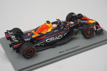 1:43 SPARK S8548 Oracle Red Bull Racing RB18 Dutch GP Winner 2022 #1