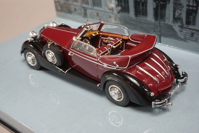 1:43 MINICHAMPS 436012031 Horch 853 Cabriolet 1938 Red/Black