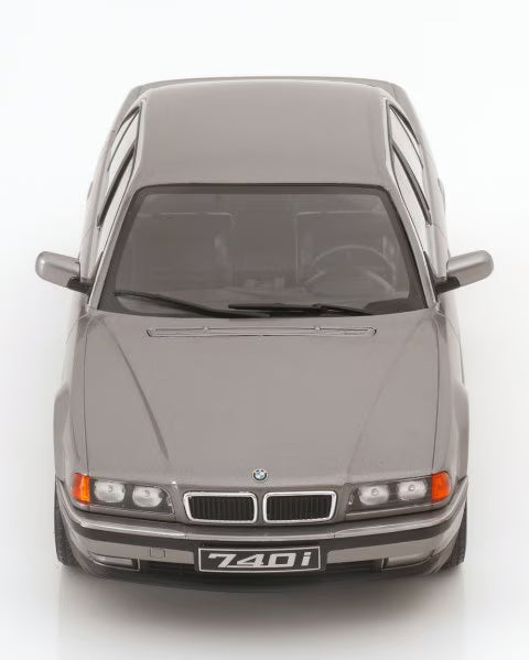 KKDC180367 KK scale 1:18 BMW 740i E38 1st Series 1994 Grey Metallic
