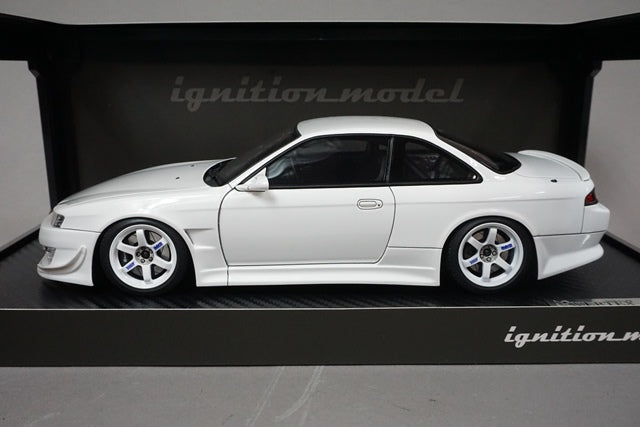 1:18 ignition model IG3080 Nissan VERTEX S14 Silvia White