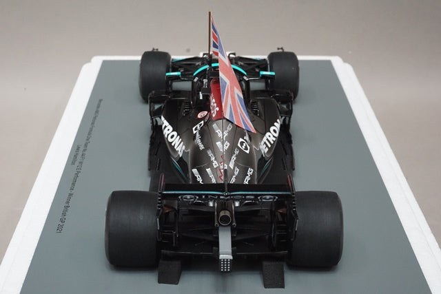 1:18 SPARK 18S599 Mercedes AMG F1 W12 E Performance British GP Winner 2021 #44