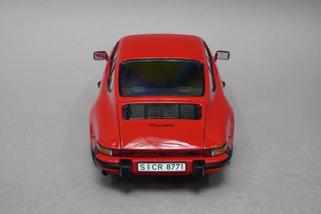 1:18 MINICHAMPS 100063021 Porsche 911 Carrera Coupe 1983 Red