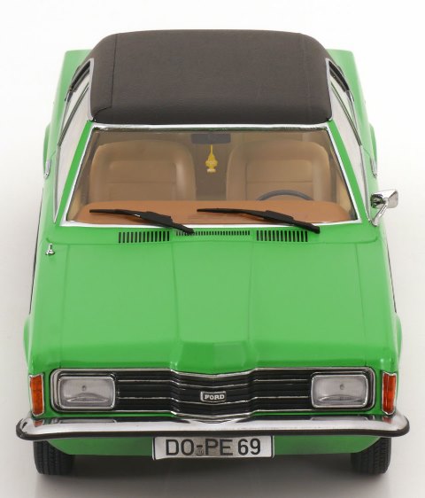 KKDC180978 KK scale 1:18 Ford Taunus GXL Sedan 1971 Green/Matte Black model car
