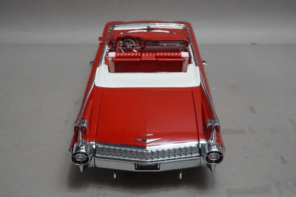 1:18 AUTOart 70401 Cadillac Series 62 Red model car