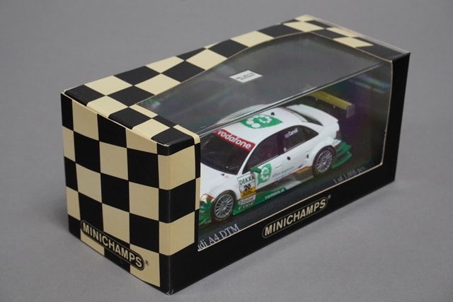 1:43 MINICHAMPS 400071520 Audi A4 DTM 2007 A.Carroll #20