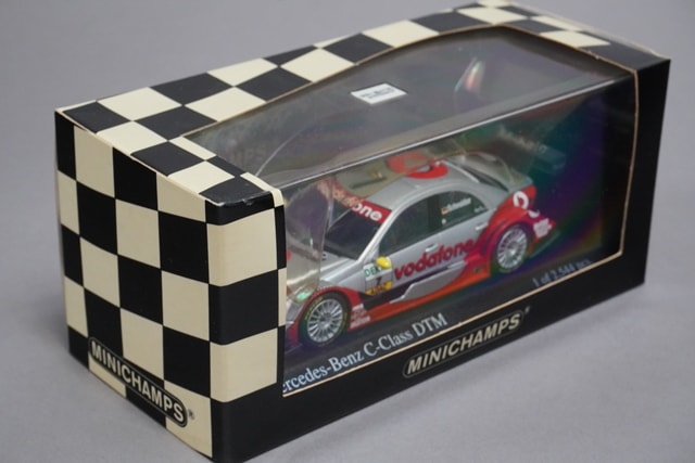 1:43 MINICHAMPS 400053507 Mercedes Benz C-Class DTM 2005 D.Schneider #7