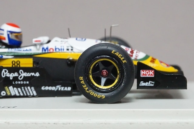 1:43 SPARK S1678 Lotus 109 European GP 1994 #11 Eric Bernard