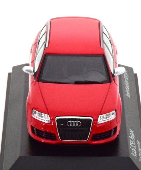 943 017213 MINICHAMPS 1:43 Audi RS6 Avant 2007 red