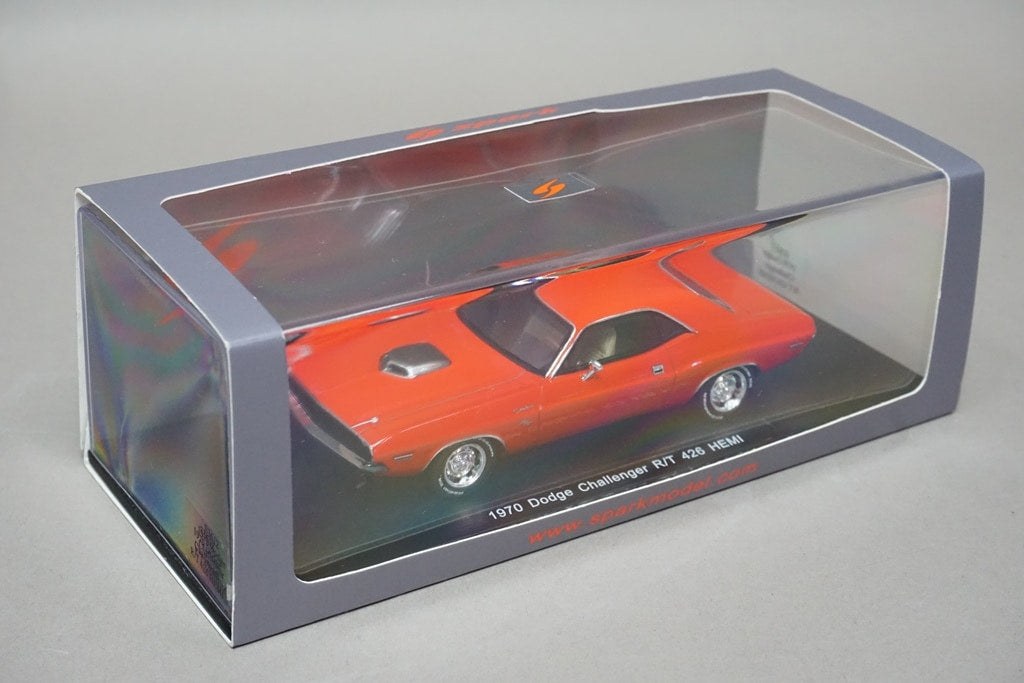 1:43 SPARK S3612 Dodge Challenger R/T 426 HEMI