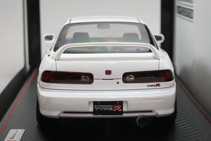 1:18 ignition model IG3055 Honda Integra (DC2) Type R Pearl White