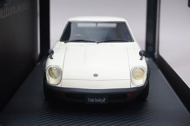 1:18 ignition model IG0182 Nissan Fairlady Z-G (HS30) White