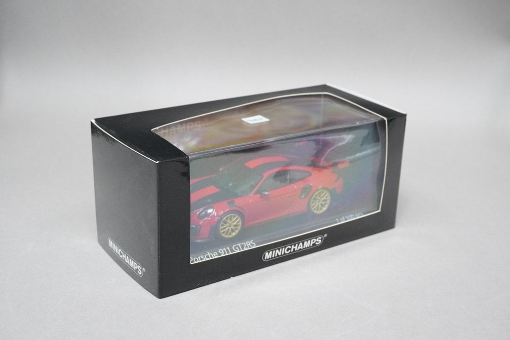 1:43 MINICHAMPS 410067221 Porsche 911 (991 II) GT2 RS 2018 Red
