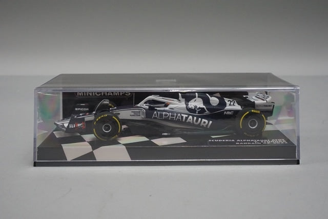 1:43 MINICHAMPS 417220122 Scuderia AlphaTauri AT03 Bahrain GP 2022 #22 Yuki Tsunoda