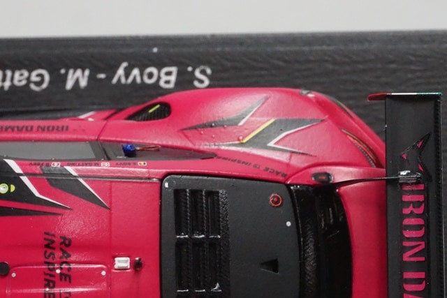 1:43 SPARK S8766 Porsche 911 RSR-19 Iron Dames LM 24H 2023 #85 model car