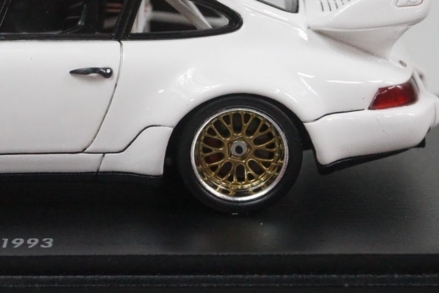1:43 SPARK EN605972 ENDURANCE-INFO Porsche 911 Carrera RSR 3.8 1993 model car
