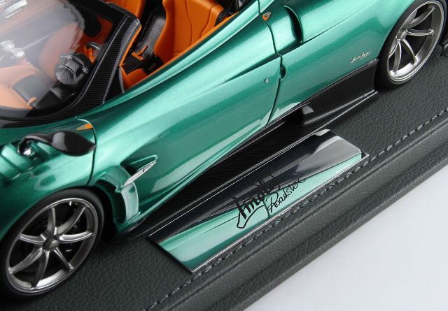 [ Pre-order ] P18250A BBR 1:18 Pagani Imola Roadster Verde Rio *Clear case included