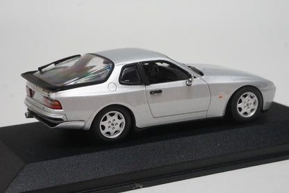 1:43 MINICHAMPS 400062225 Porsche 944 S2 1989 Silver model car