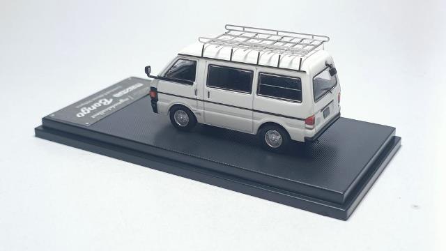 [ Pre-order ] MC640021A MC Model Collect 1:64 Scale Mazda Bongo Van High Roof 1989 Cargo Box Truck in White