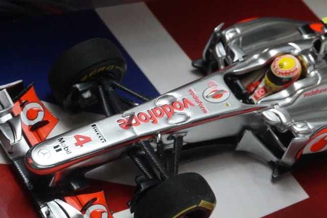 1:43 MINICHAMPS 533124374 Vodafone McLaren Mercedes British 2012 #4 L. Hamilton