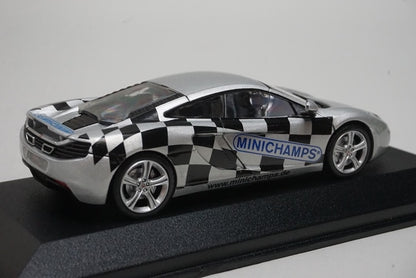 1:43 MINICHAMPS 533133023 McLaren MP4-12C 2011 Nuremberg Toy Fair 2012 model car