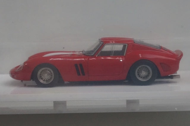 M64X 1:64 250GTO S/N 3809GT Red Silver And White Body Stripes model car