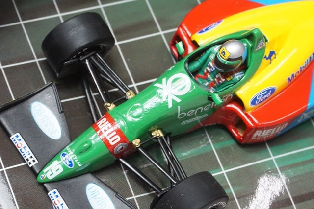 1:43 MINICHAMPS 400880019 Benetton Ford B188 1988 #19 A. Nannini model car