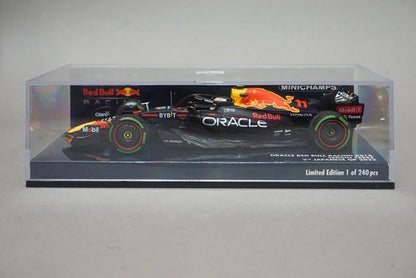 1:43 Minichamps 410221811 ORACLE Red Bull Racing RB18 Japanese GP 2nd 2022 #11 S.Perez model car