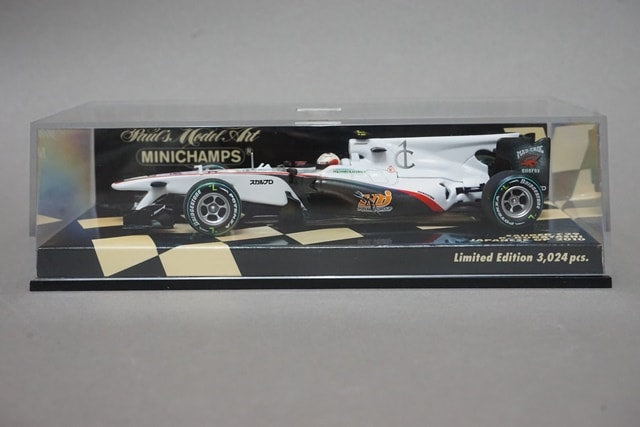 1:43 MINICHAMPS 410100223 Sauber C29 Japanese GP 2010 #23 Kamui Kobayashi model car