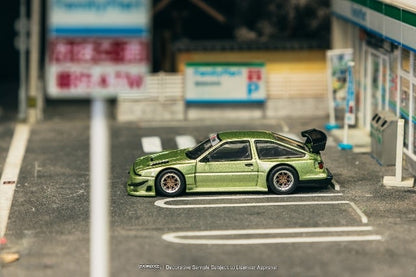 T64G-060-GR Tarmac Works 1:64 Toyota Sprinter Trueno AE86 Widebody Green model car