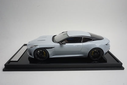 MH027NG MOTORHELIX 1:18 Aston Martin DB12 Coupe Nardo Gray