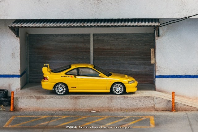 T64G-TL059-YL Tarmac Works 1:64 Honda Integra TYPE R DC2 MUGEN Sunlight Yellow model car